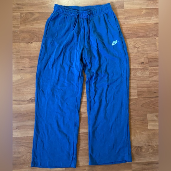 Nike Pants & Jumpsuits Womens Nike Sportswear Club Fleece Midrise